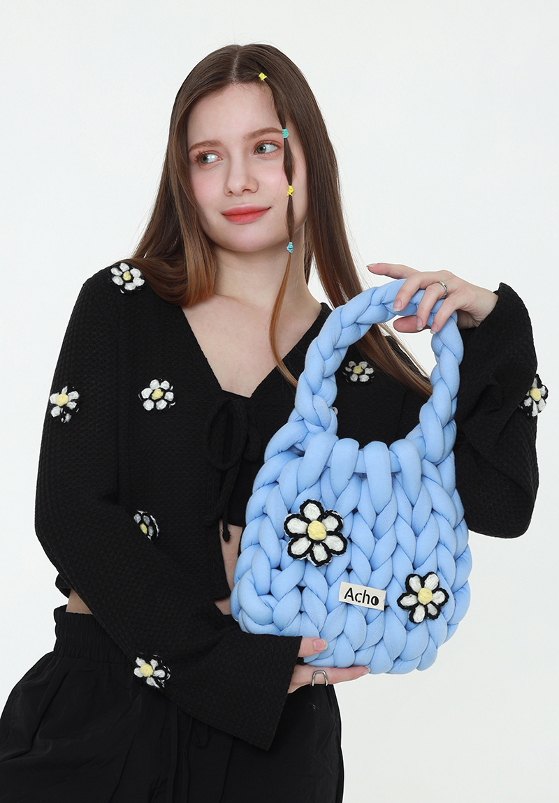 Daisy Knitted Pongpong Tote Bag_Blue